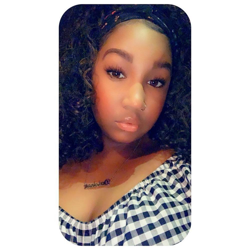 Meet your Posher, Daisireé